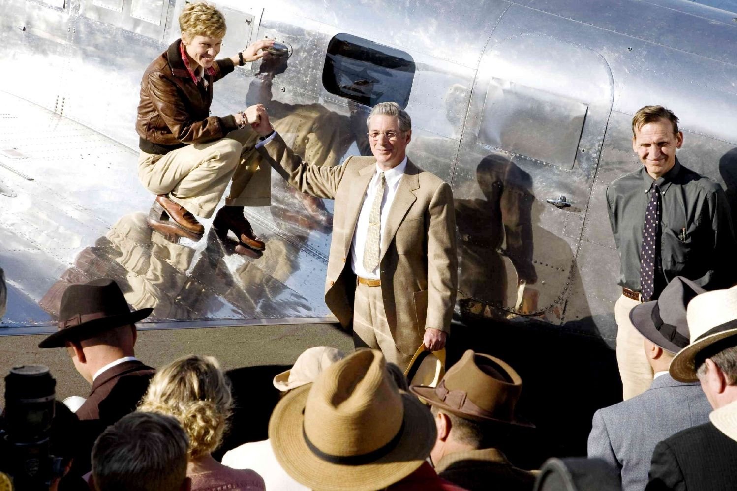 ‘Amelia’ (Mira Nair, 2009) | A Buenas Horas