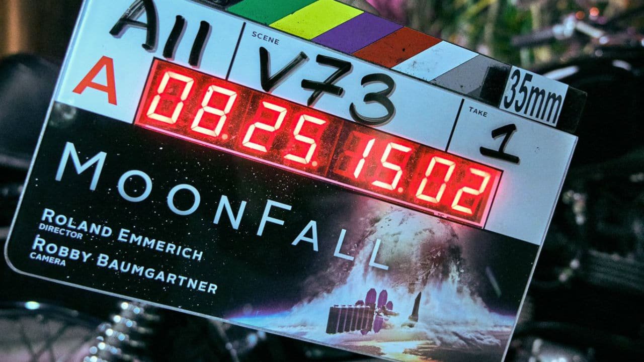 ‘Moonfall’, dirigida por Roland Emmerich, llegará a los cines el 4 febrero 2022.