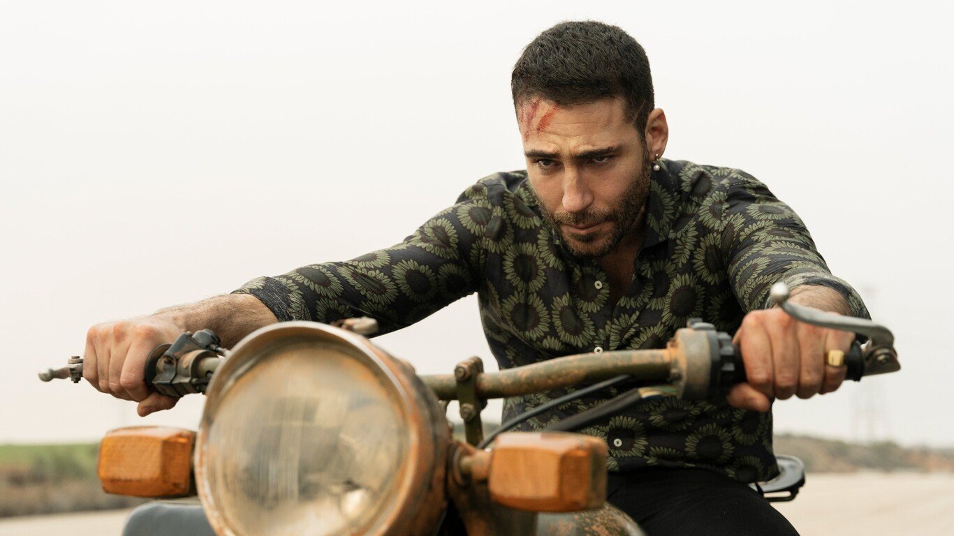 Sky rojo (T2), un cóctel molotov lleno de acción.