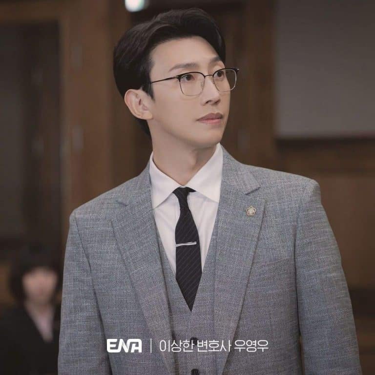 'Woo, abogada extraordinaria', como el sol de primavera (Yoo Inshik