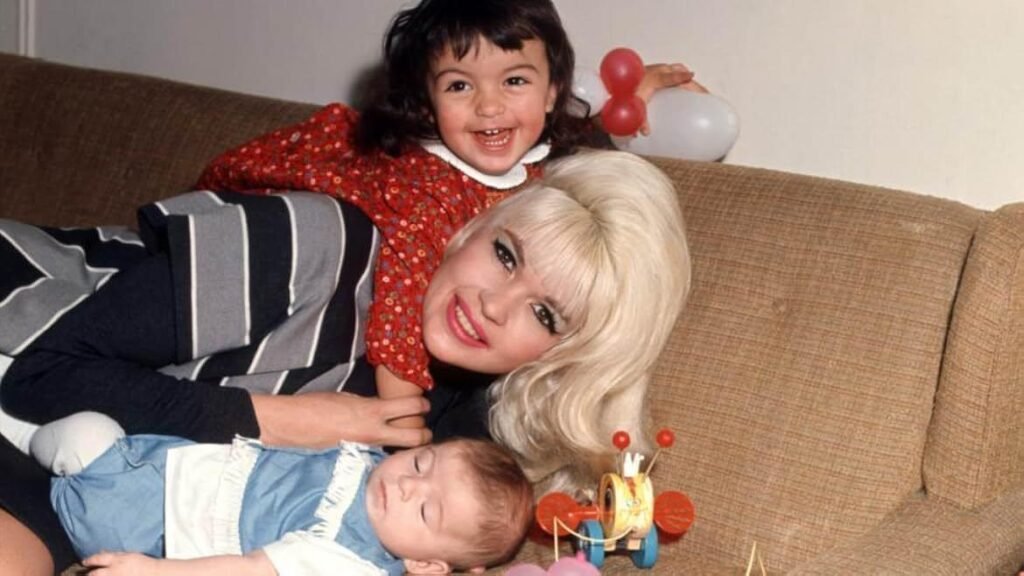 ‘Mi madre Jayne’ (Mariska Hargitay, 2025)